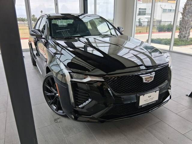 2026 CADILLAC CT4