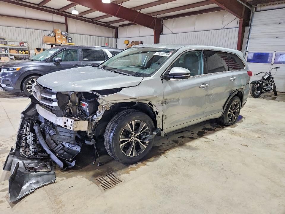 2018 TOYOTA Highlander