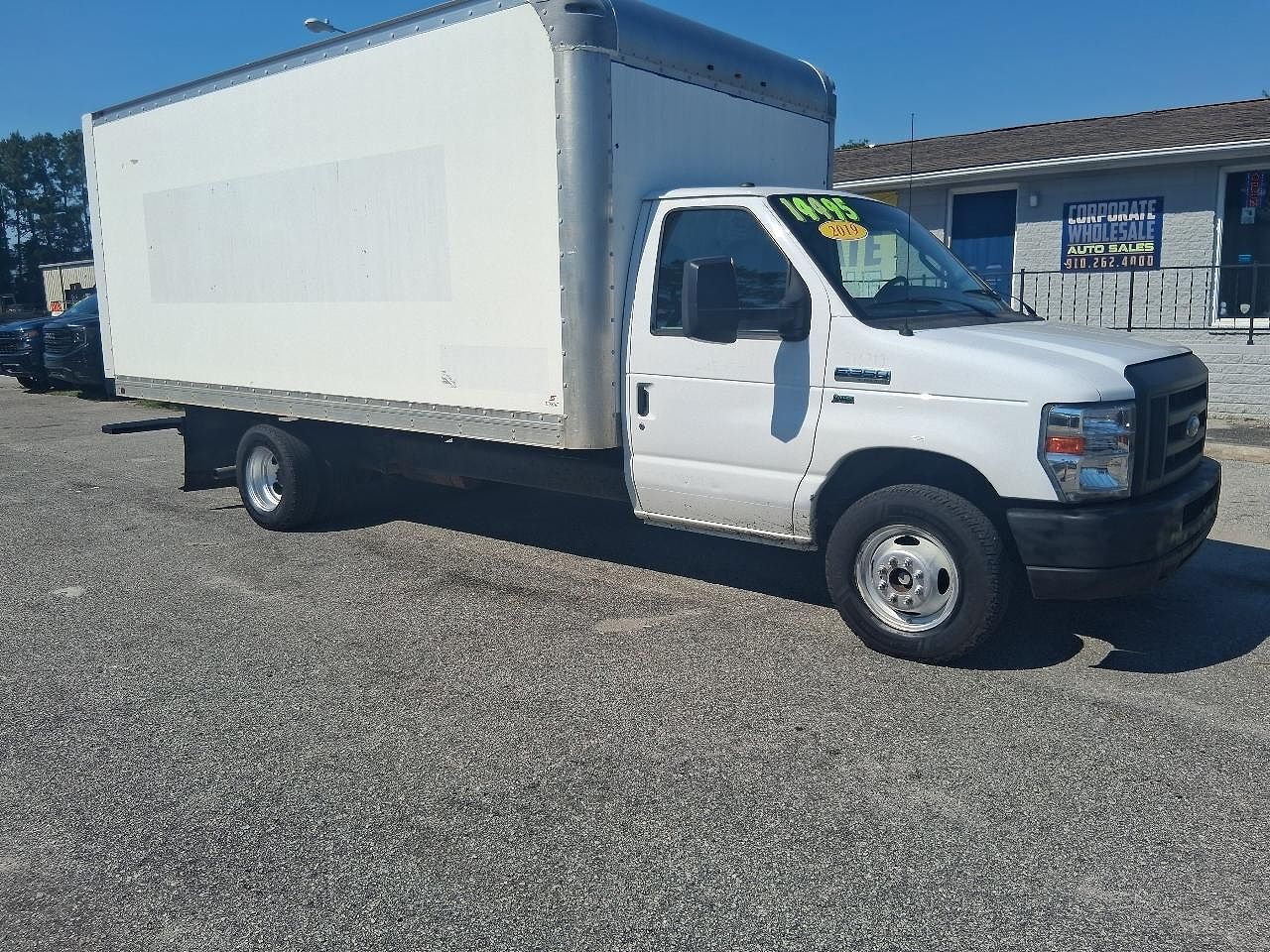 2019 FORD E-350