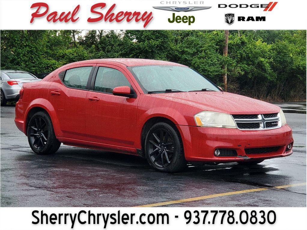 2013 DODGE Avenger