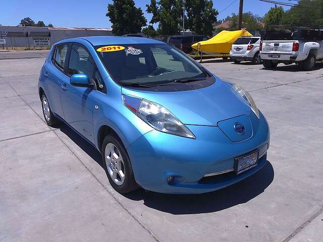 2011 NISSAN Leaf