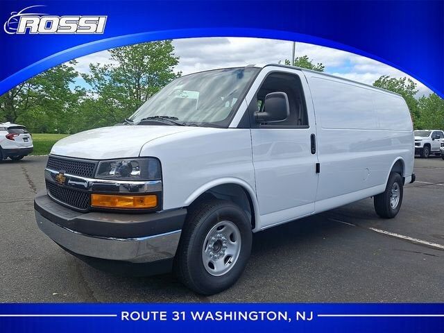 2026 CHEVROLET Express
