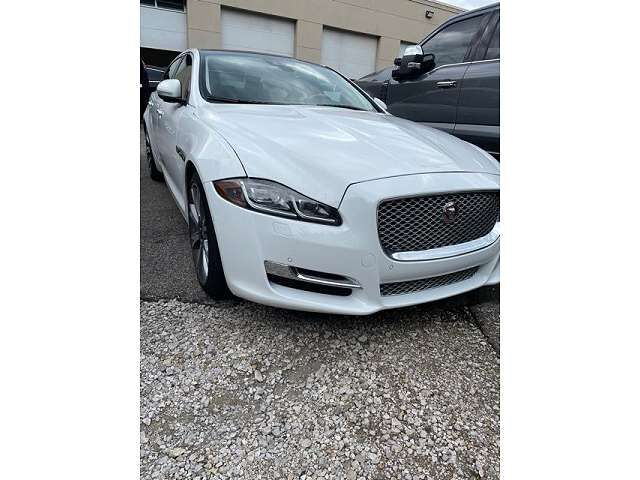 2019 JAGUAR XJ
