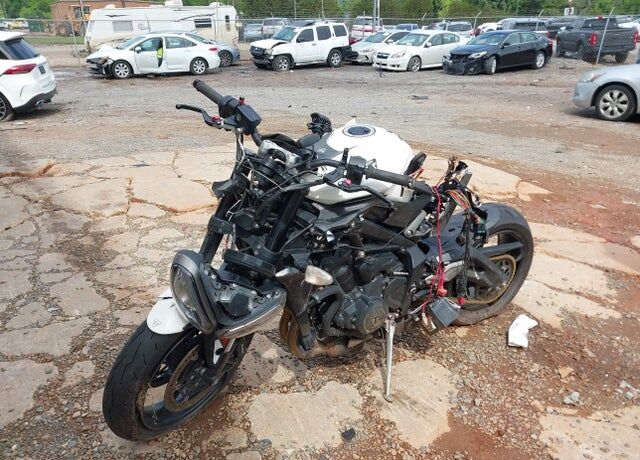 2024 TRIUMPH Street Triple