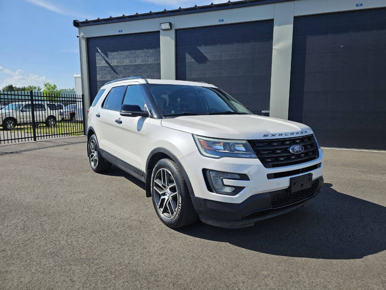2017 FORD Explorer