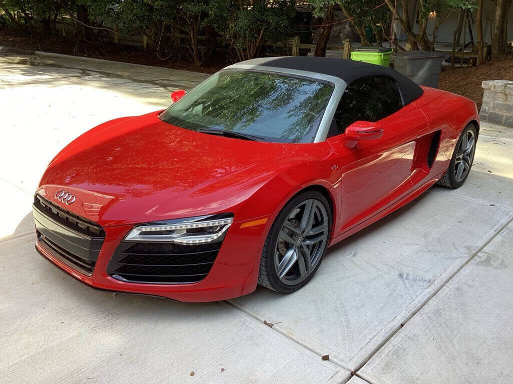 2014 AUDI R8