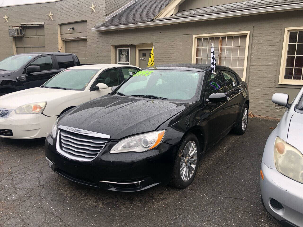 2011 CHRYSLER 200