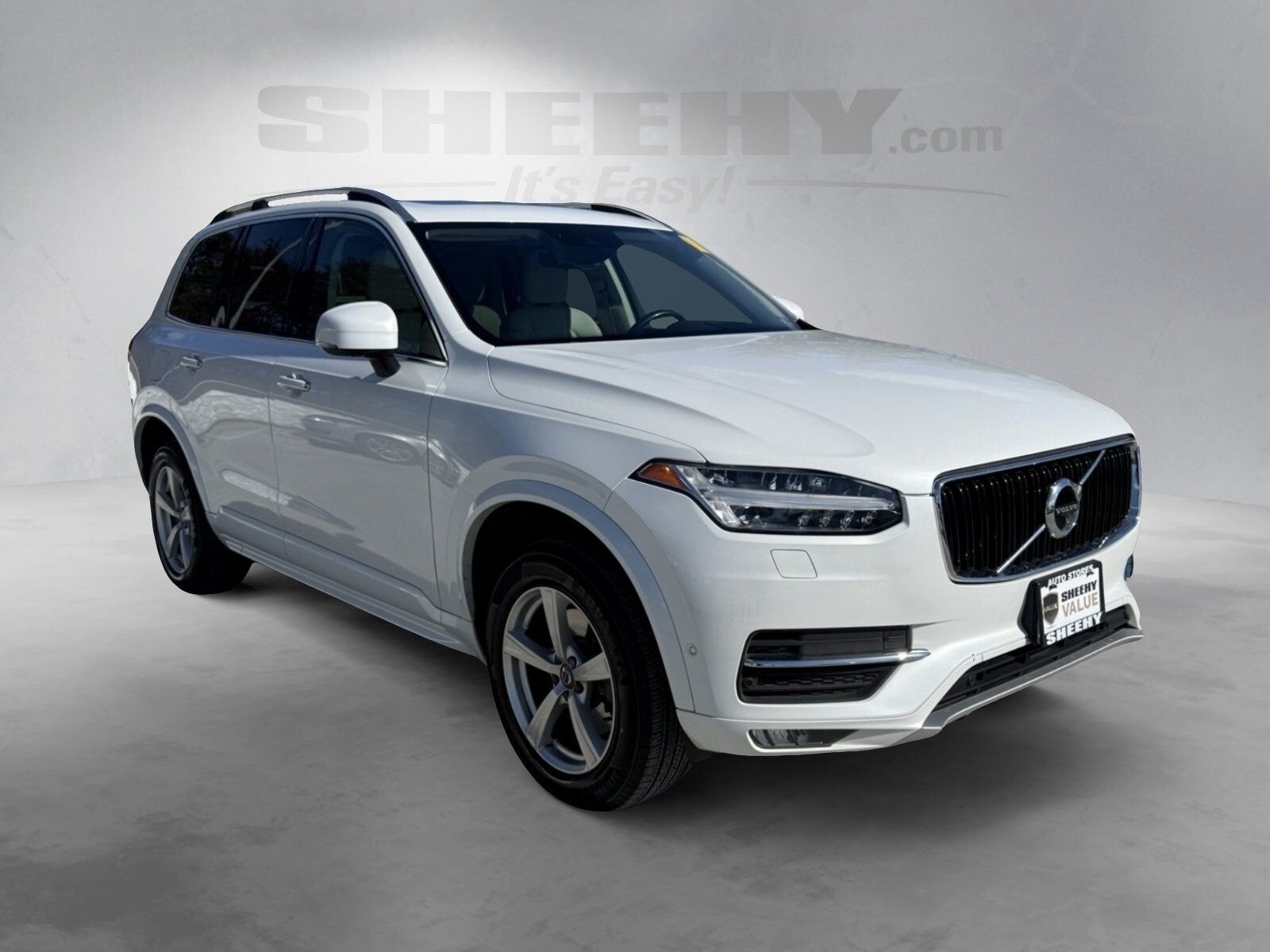2019 VOLVO XC90