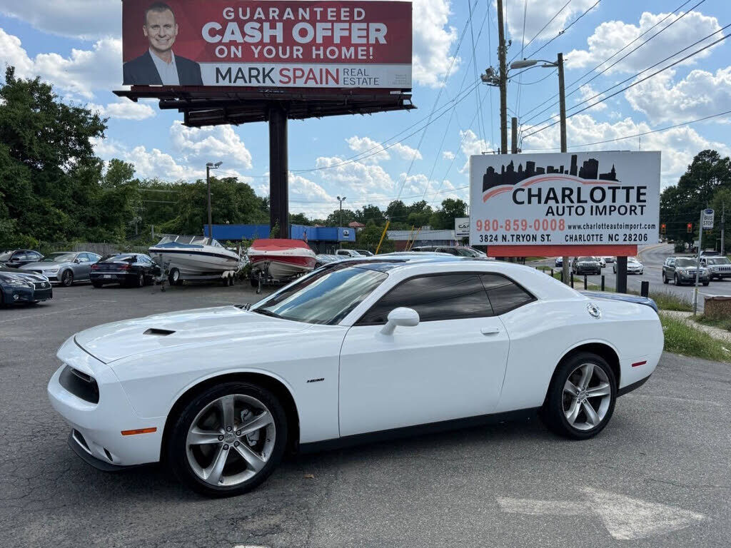 2016 DODGE Challenger