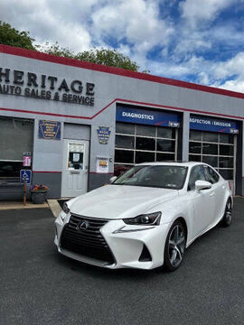 2017 LEXUS IS