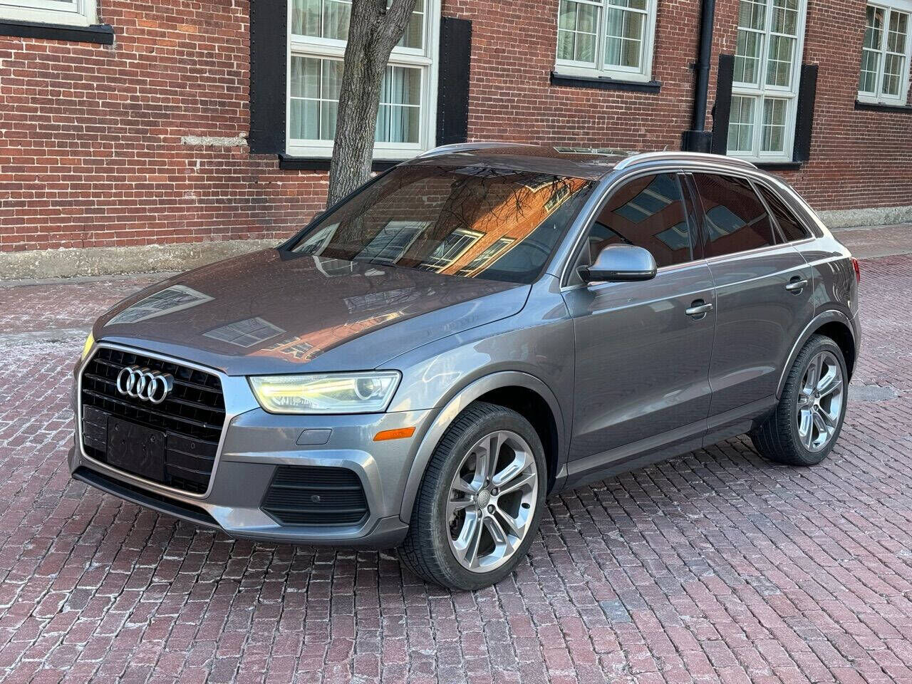 2016 AUDI Q3