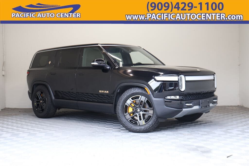 2022 RIVIAN R1S