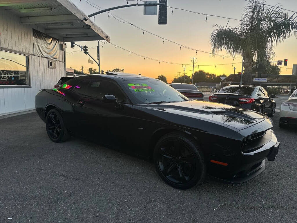 2016 DODGE Challenger