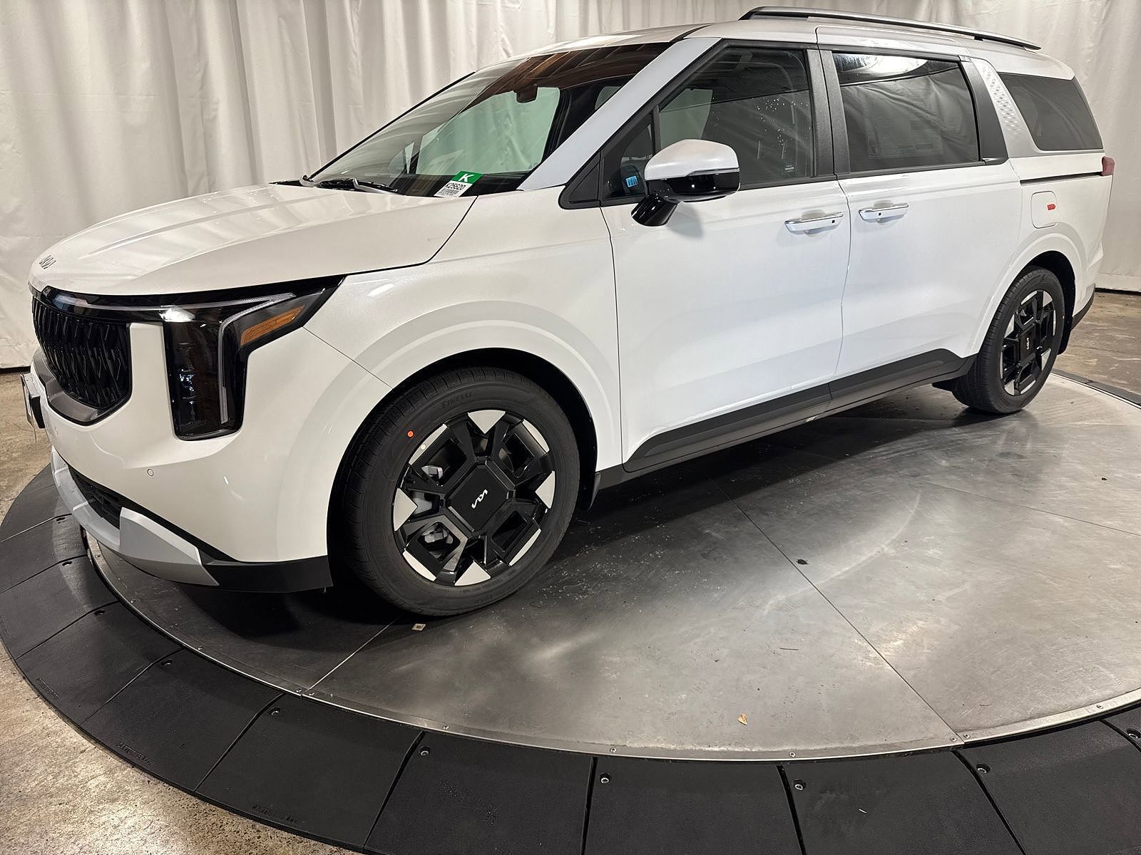 2026 KIA Carnival