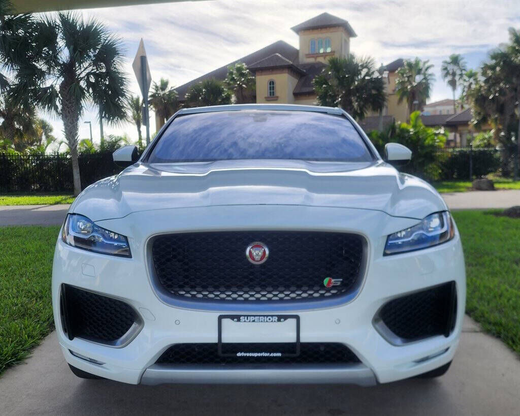 2019 JAGUAR F-Pace