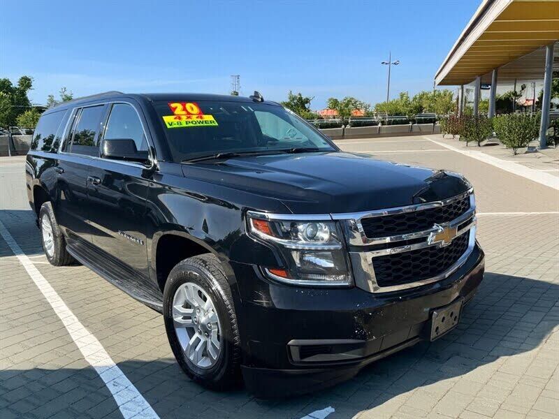 2020 CHEVROLET Suburban