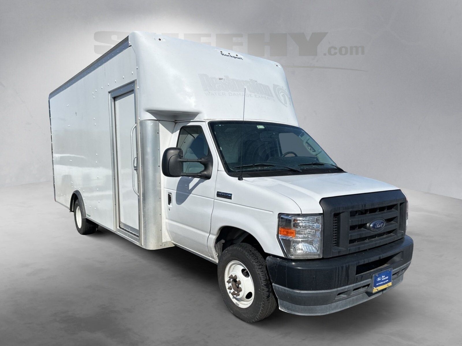 2022 FORD E-450