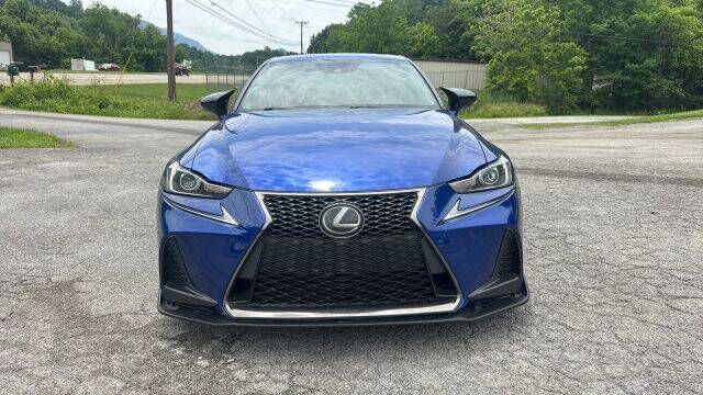 2017 LEXUS IS