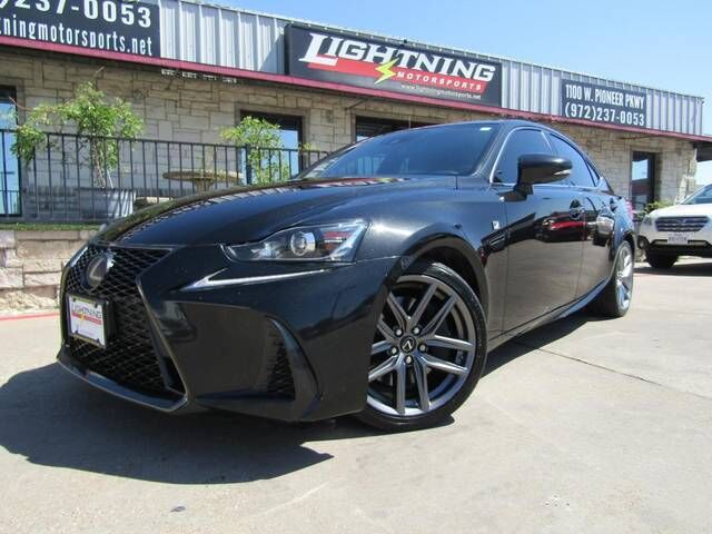 2017 LEXUS IS