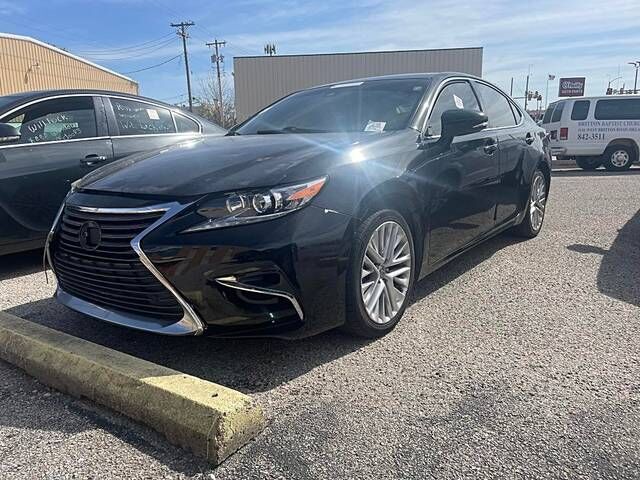 2016 LEXUS ES