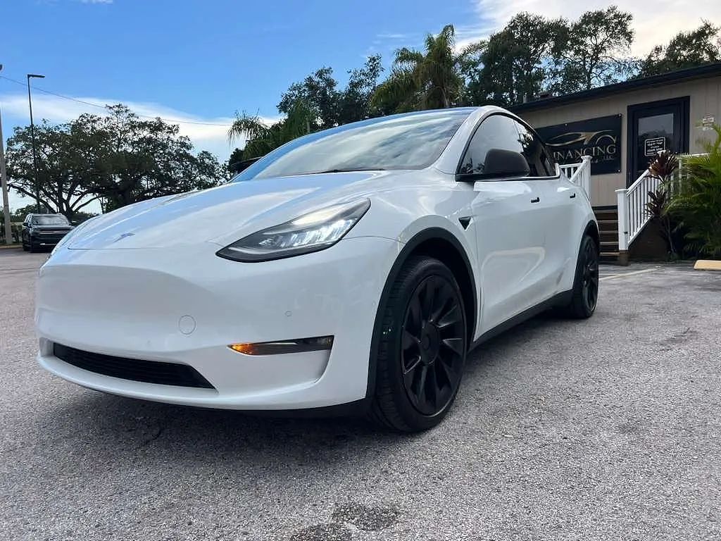 2021 TESLA Model Y