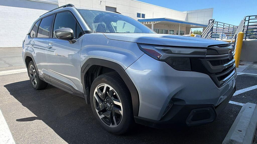 2025 SUBARU Forester