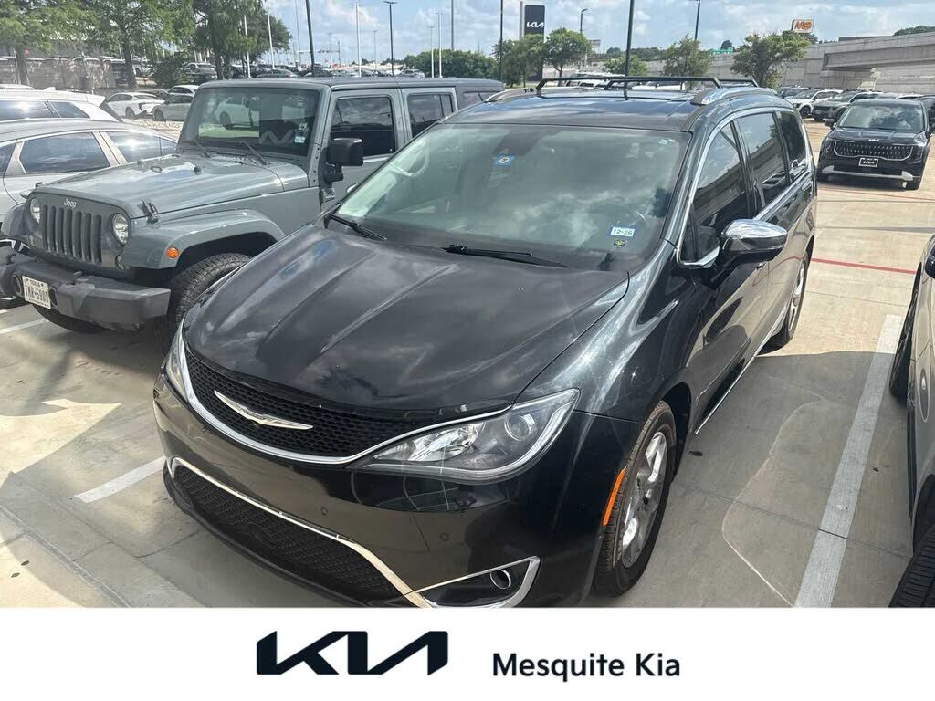 2017 CHRYSLER Pacifica