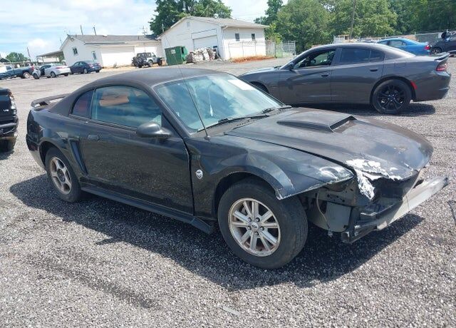 2004 FORD Mustang