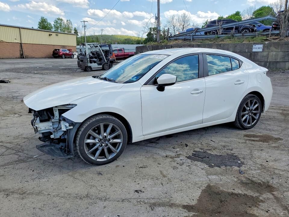 2018 MAZDA Mazda3