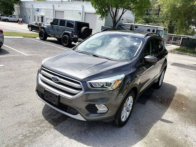 2017 FORD Escape