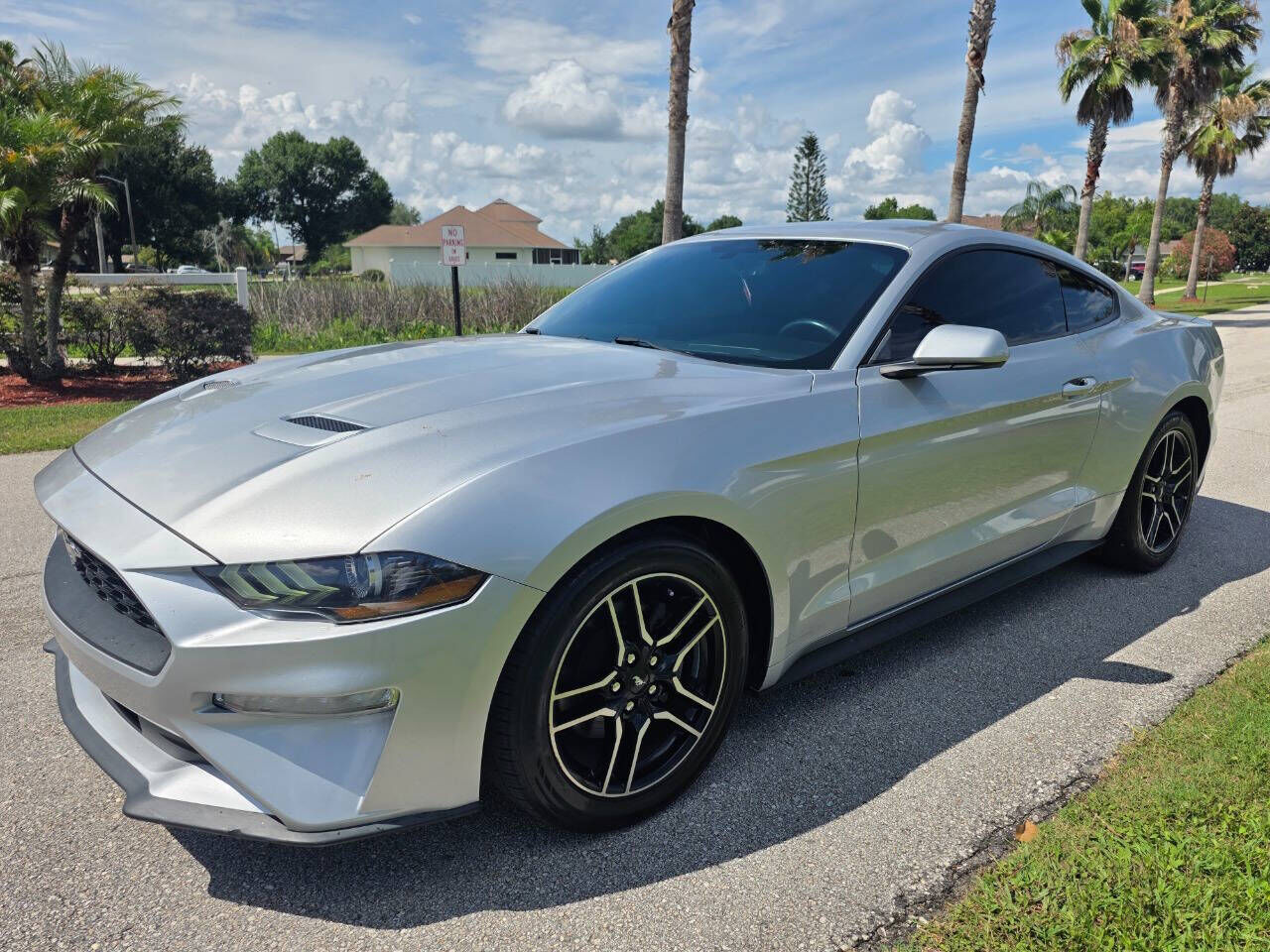 2018 FORD Mustang