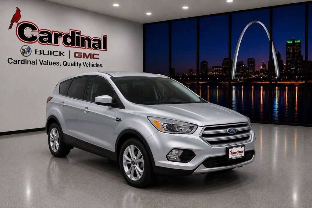 2017 FORD Escape
