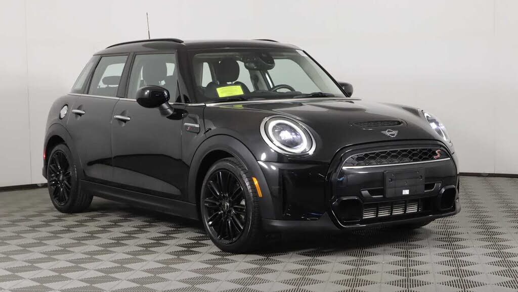 2023 MINI Hardtop