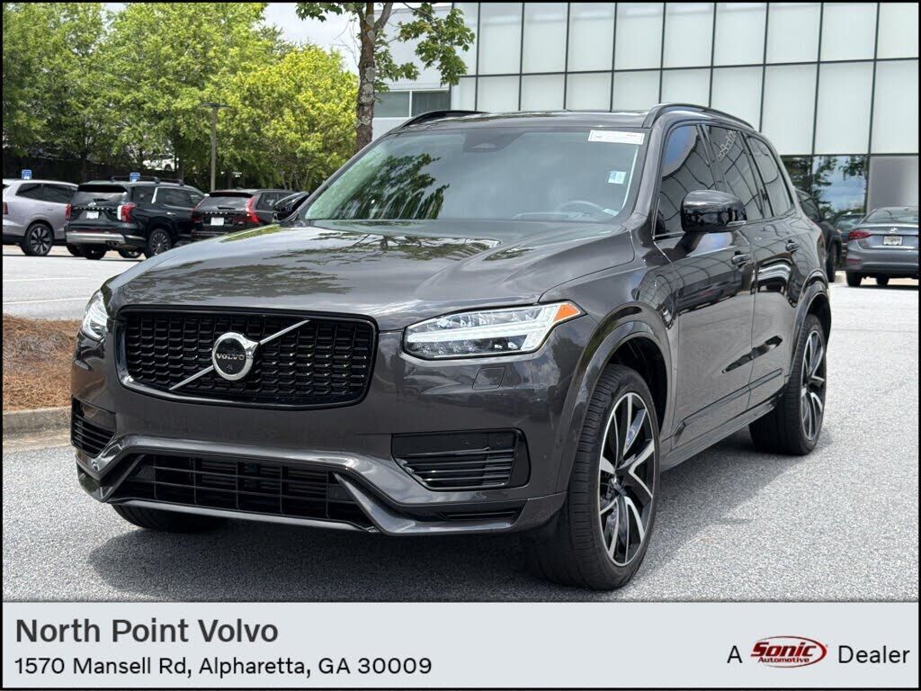 2023 VOLVO XC90