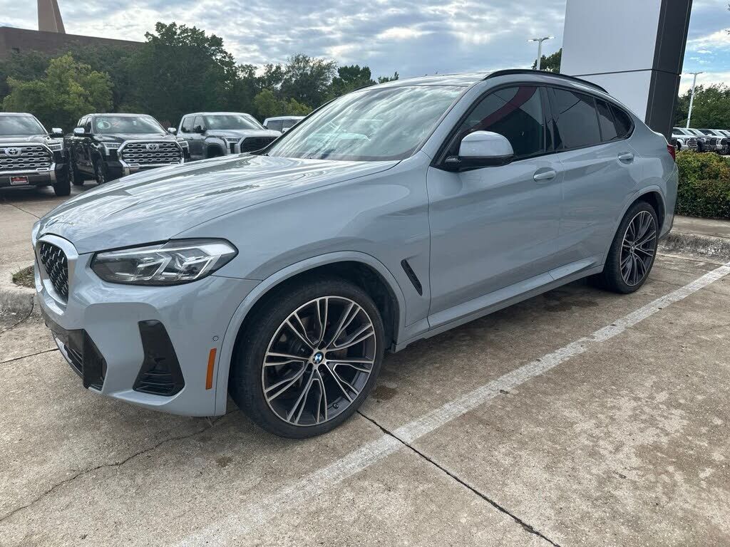 2022 BMW X4