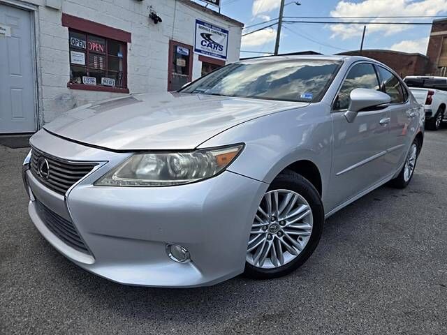 2013 LEXUS ES