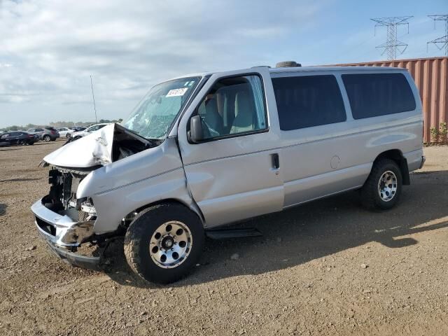 2013 FORD E-350