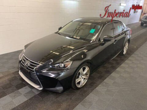 2017 LEXUS IS