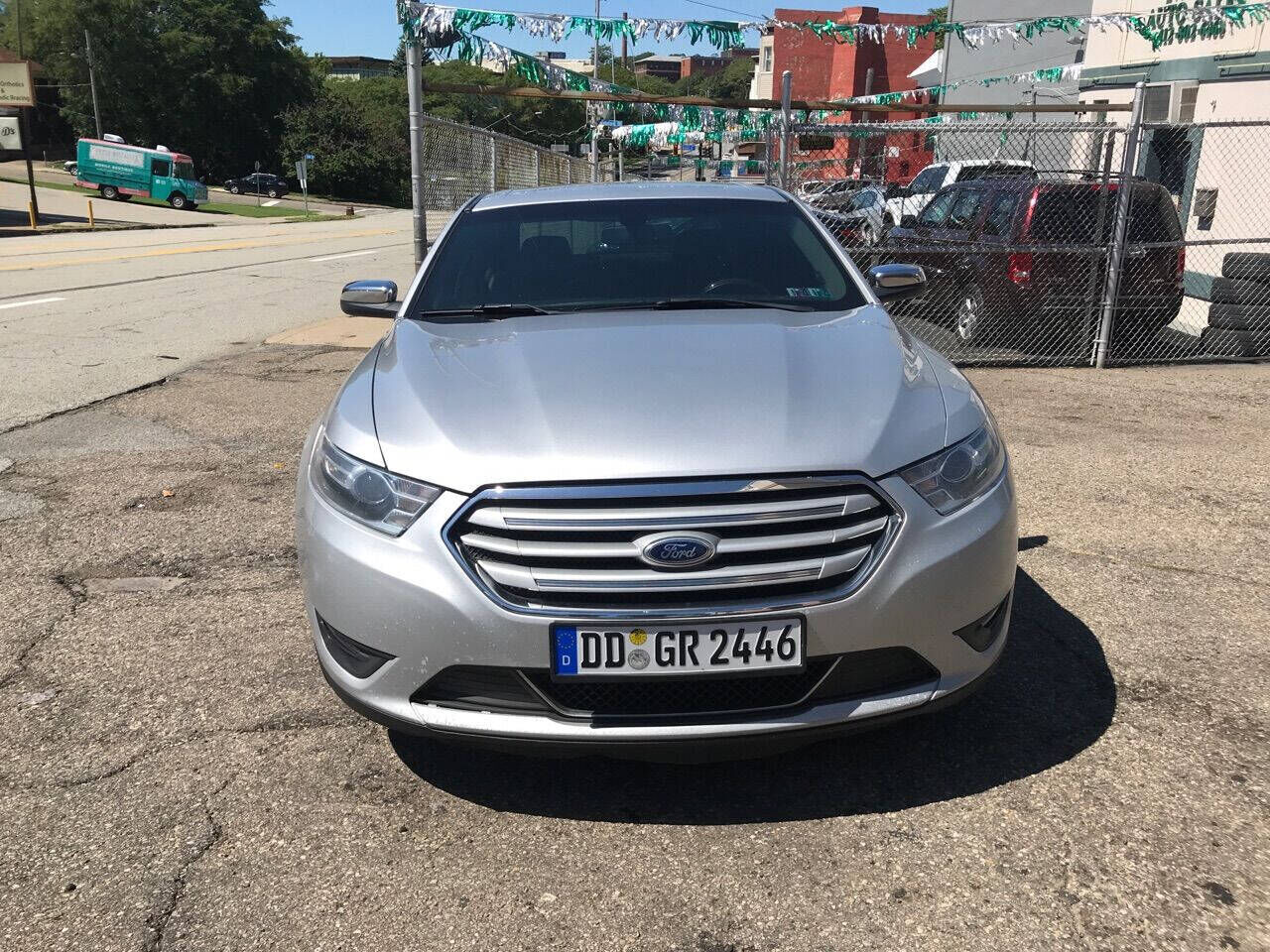2015 FORD Taurus
