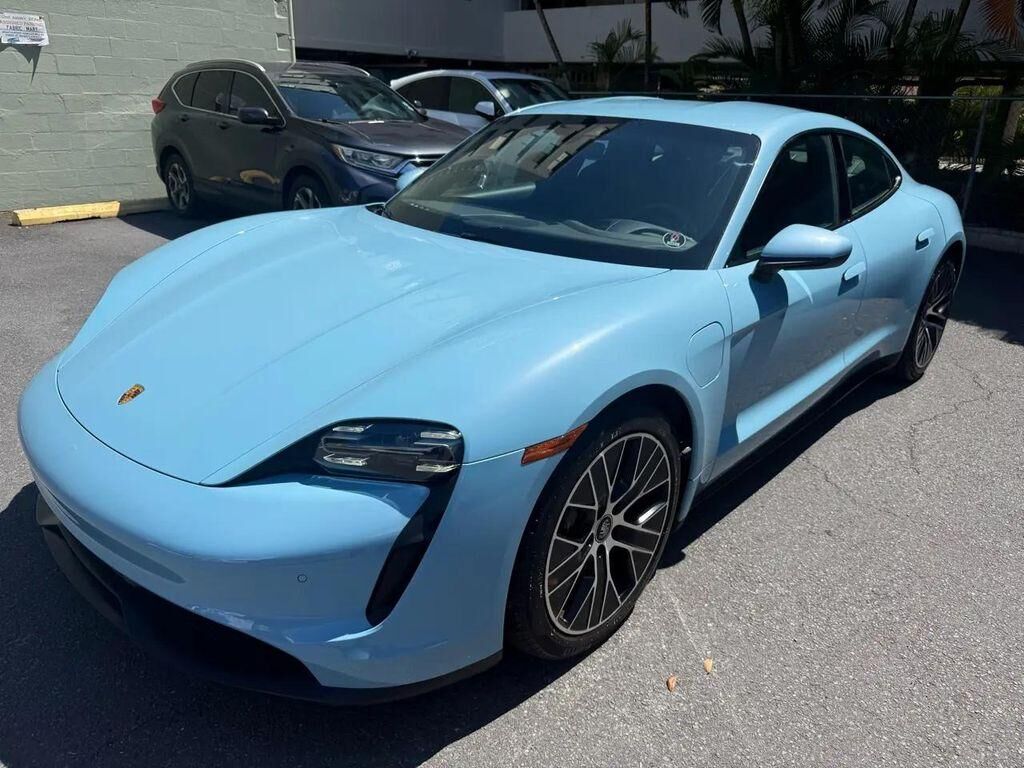 2023 PORSCHE Taycan