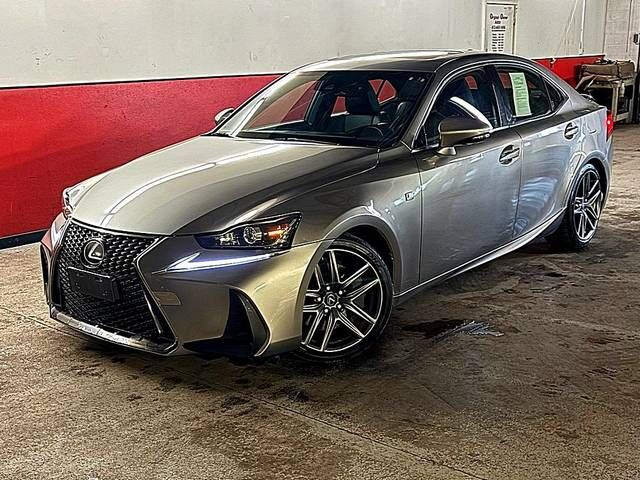 2017 LEXUS IS