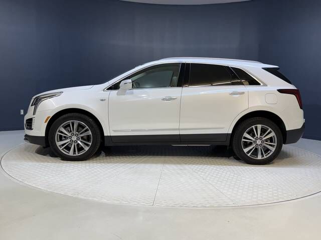 2022 CADILLAC XT5