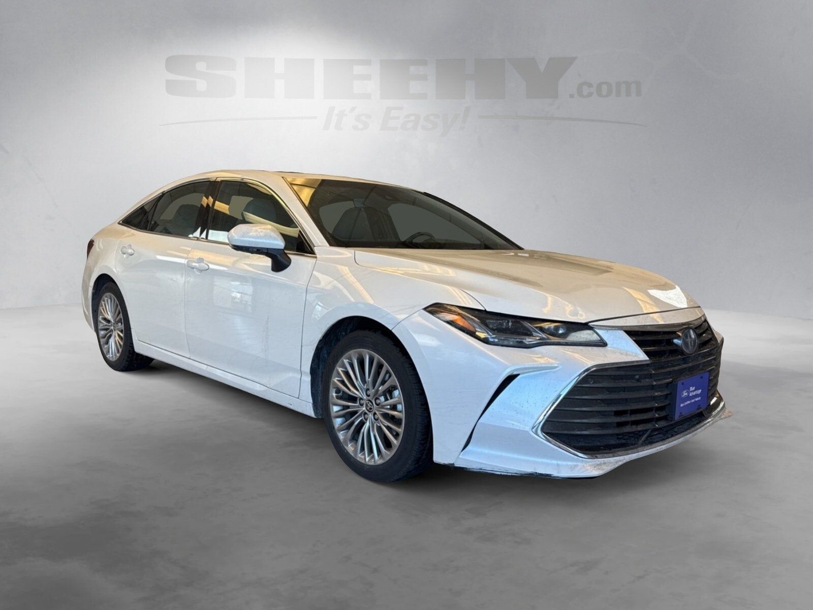 2022 TOYOTA Avalon
