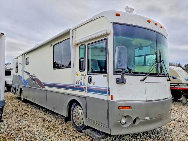 2002 FREIGHTLINER XC Chassis