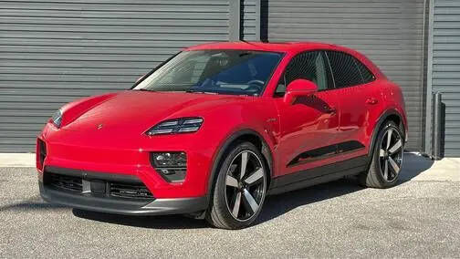 2026 PORSCHE Macan