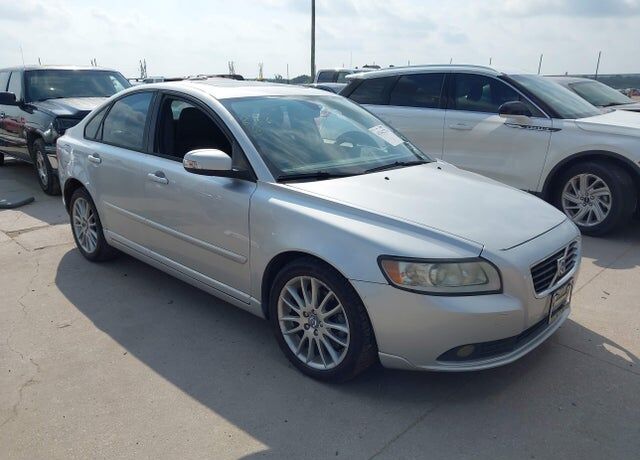 2009 VOLVO S40