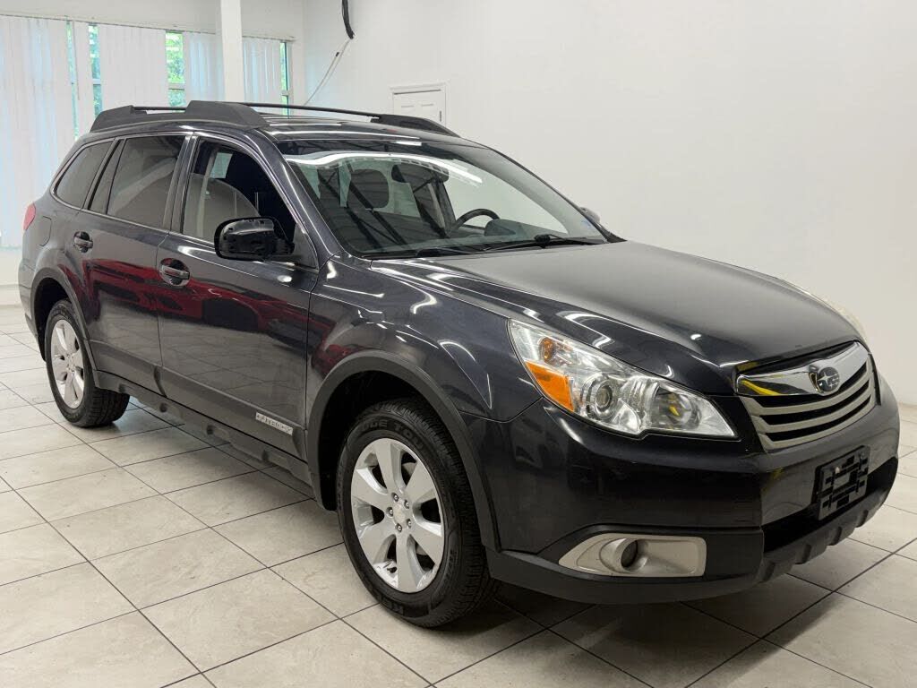 2012 SUBARU Outback