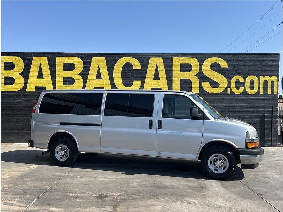 2019 CHEVROLET Express
