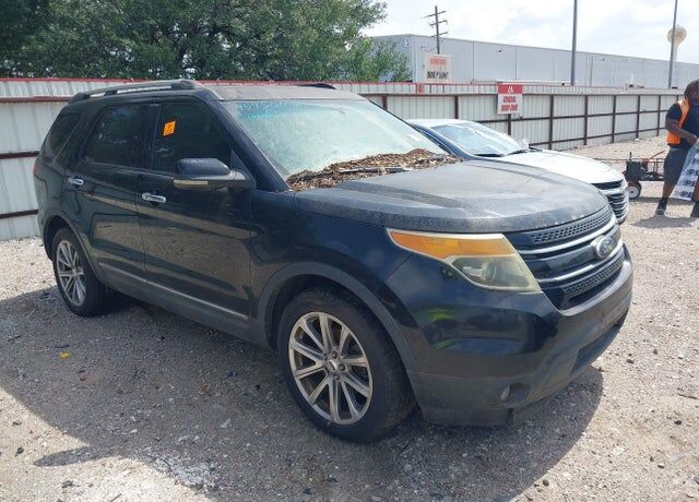 2011 FORD Explorer