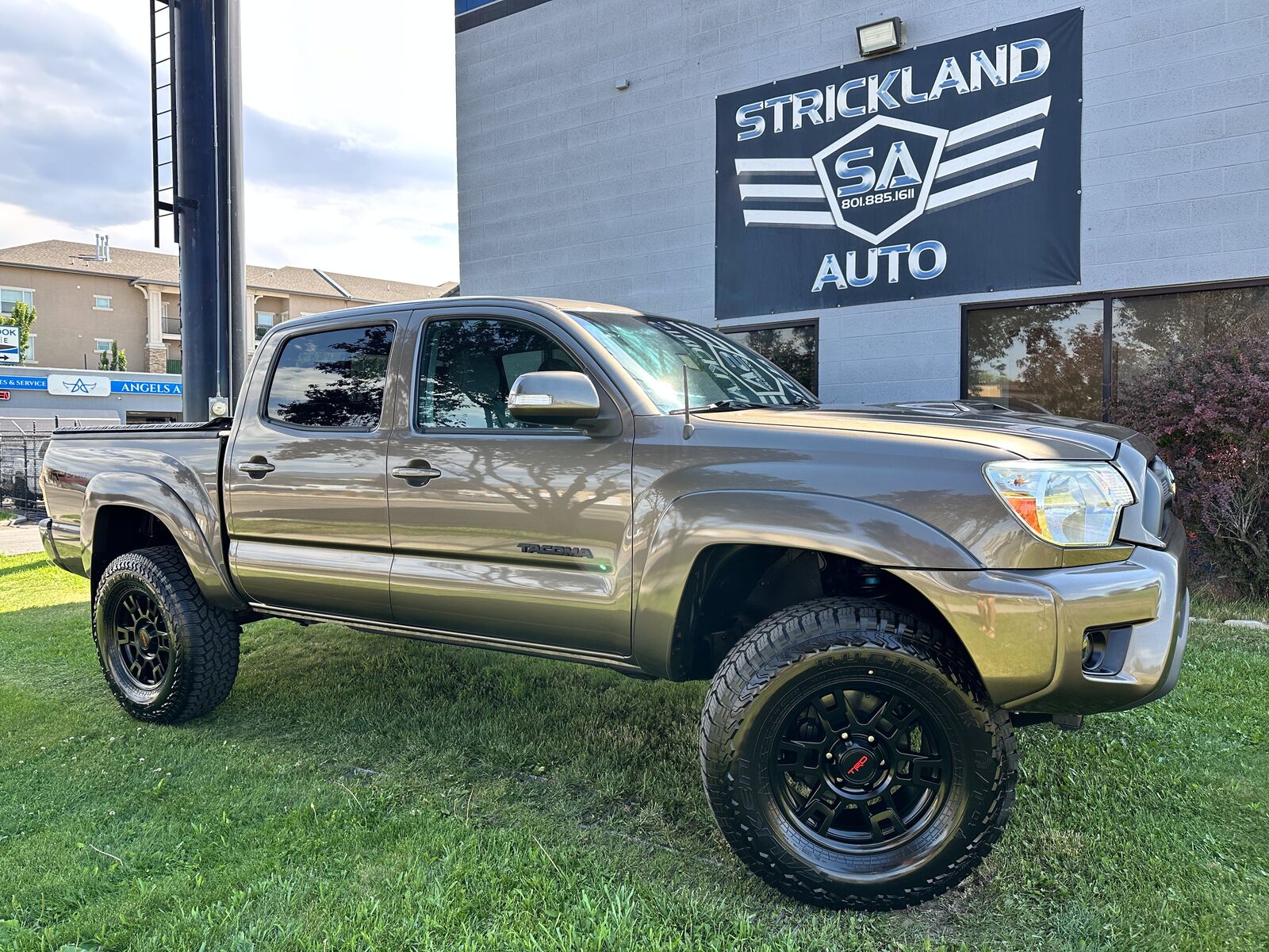 2015 TOYOTA Tacoma